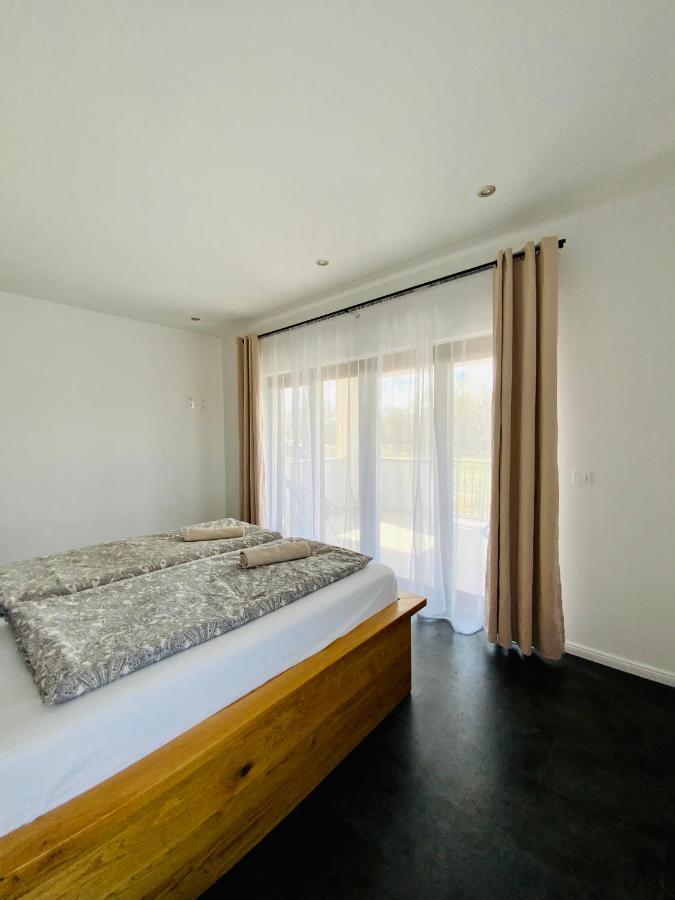 Villa Fluggi Near Labin Santalezi Eksteriør bilde