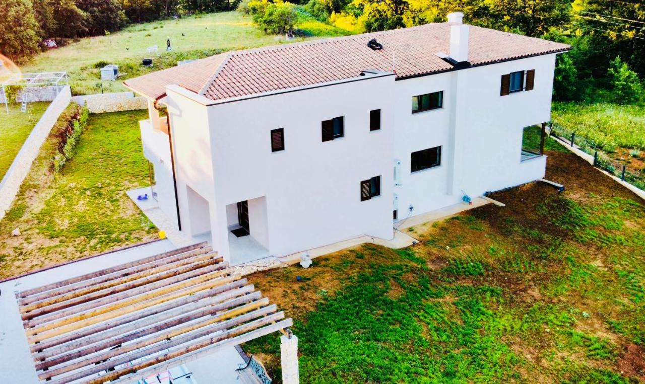 Villa Fluggi Near Labin Santalezi Eksteriør bilde