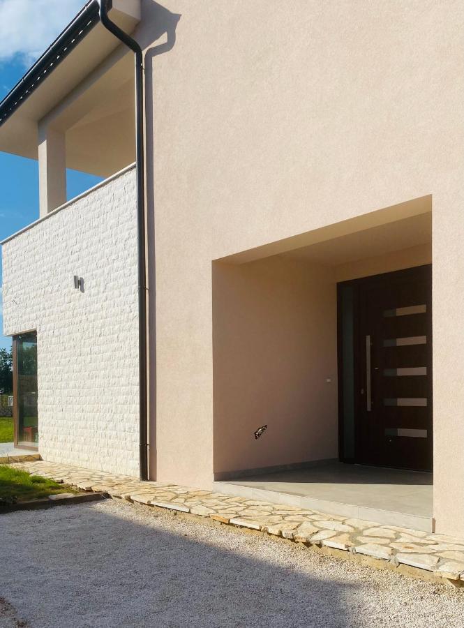 Villa Fluggi Near Labin Santalezi Eksteriør bilde